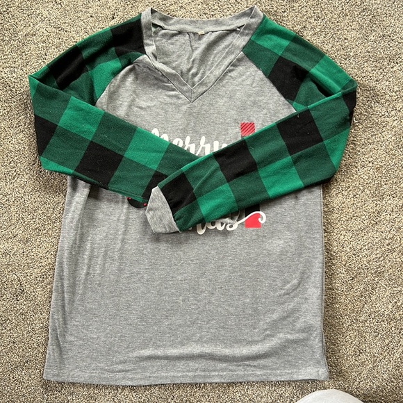 Long Sleeved Shirt Size Small - Picture 5 of 7